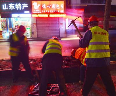 《深夜抢修》-"孔子故乡 中国山东"国际网络摄影大赛官方网站