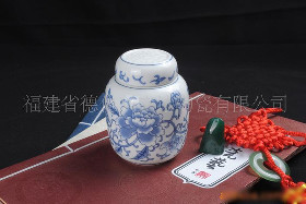 【牡丹青花瓷 茶叶罐 大价格_牡丹青花瓷 茶叶罐 大厂家】- 